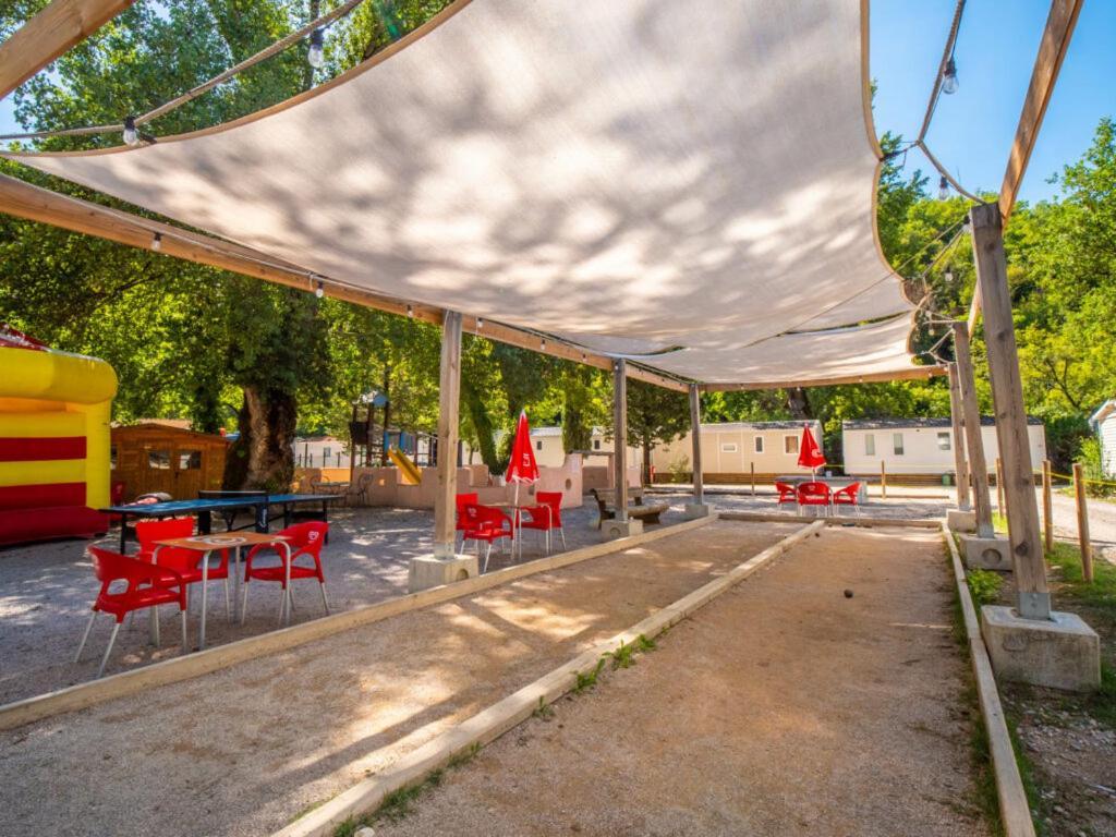 Camping Hotel Les Rives Du Loup ตูร์เรสส์-ซัวร์-ลูป ภายนอก รูปภาพ